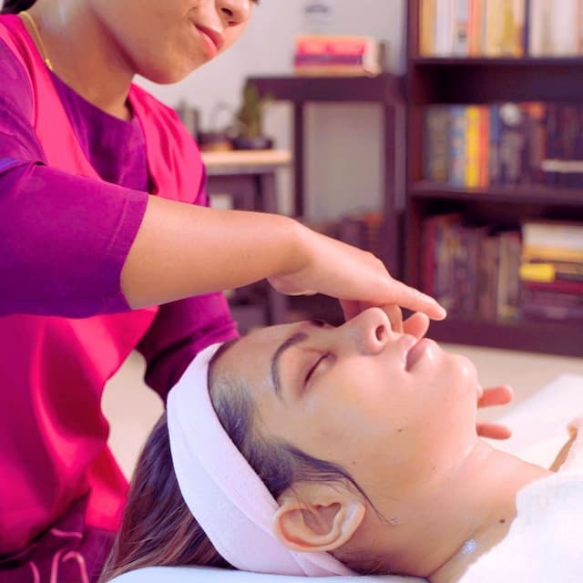 Organic Cleansing Facial